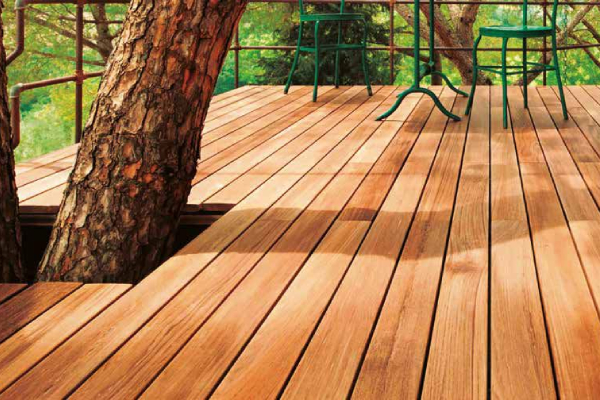 DECKING DE MADERA